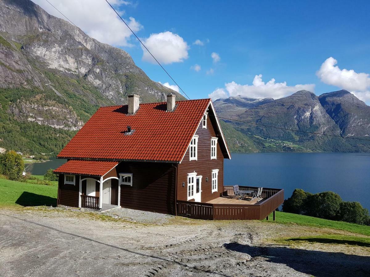 Charming Timber House In Stryn, Norway Villa Exterior foto